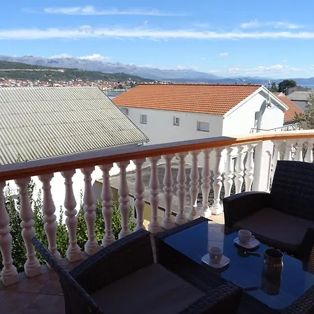 Apartamento Laura Posedarje