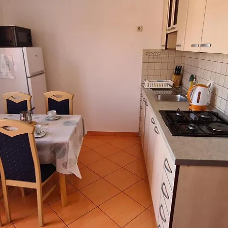 Laura شقة بوسيدارجي