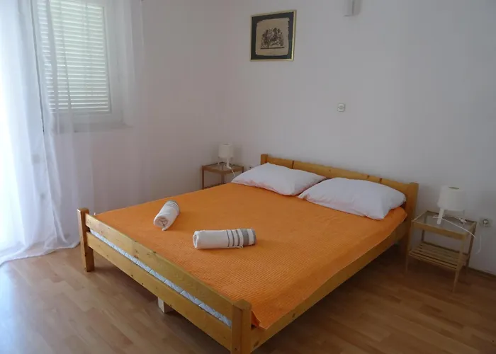 Laura Apartamento Posedarje