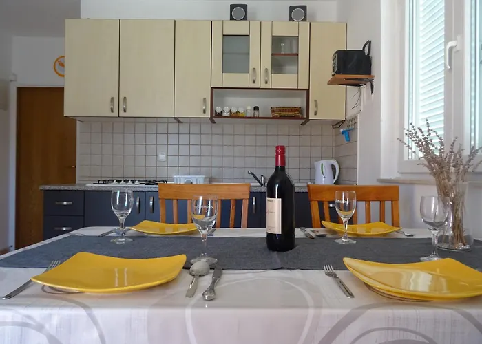 Laura Apartamento Posedarje