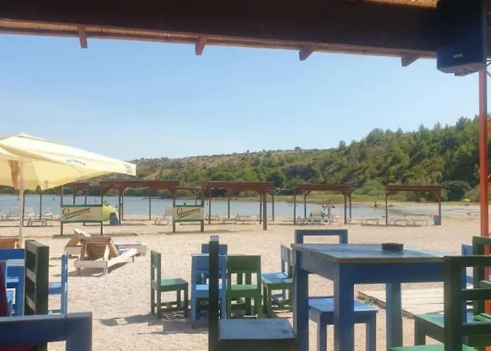 Laura Апартаменты *